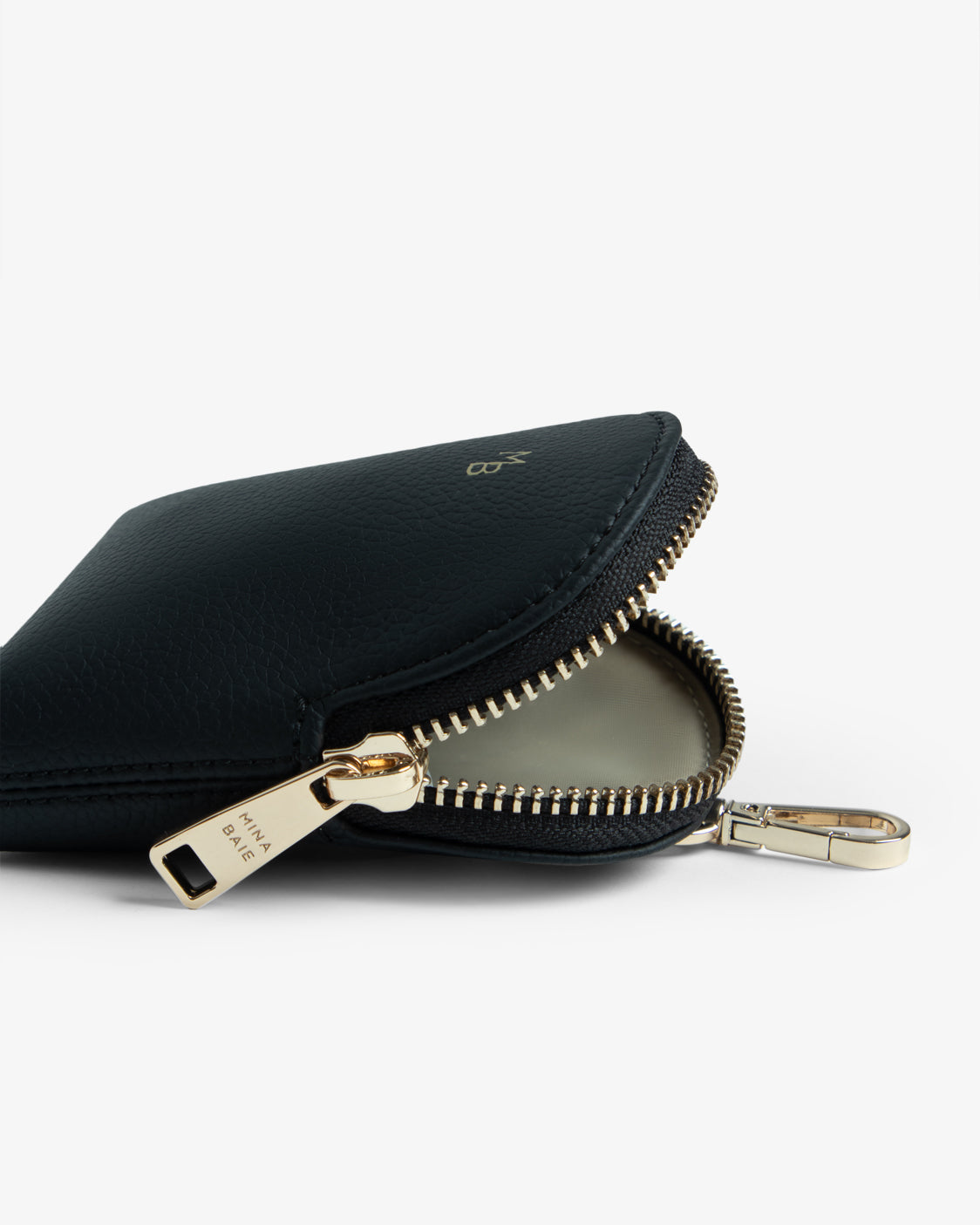 BAIE Clip Pouch Vegan