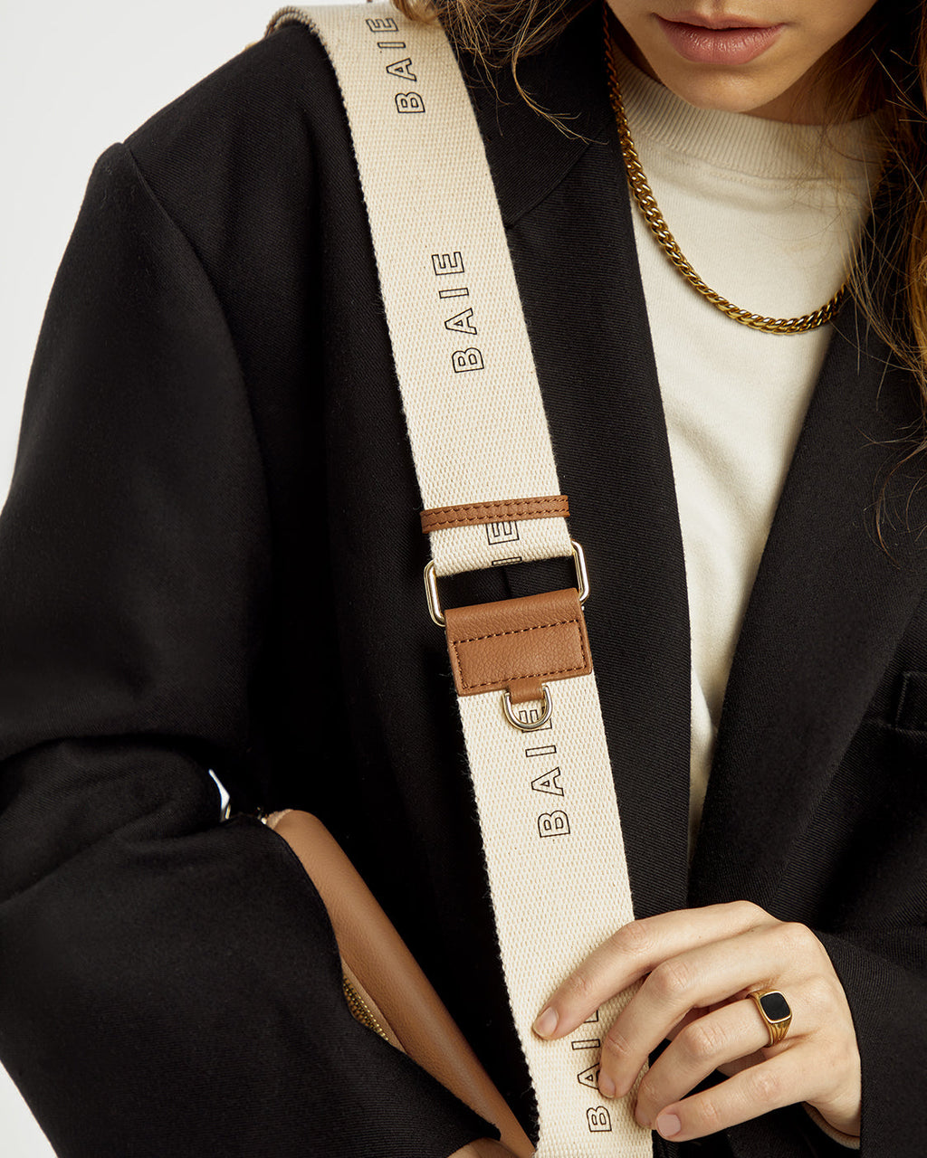 BAIE Strap Canvas